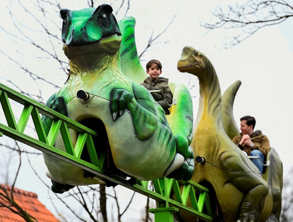Hollanda'da eğlence parkları yeniden açıldı - 5
